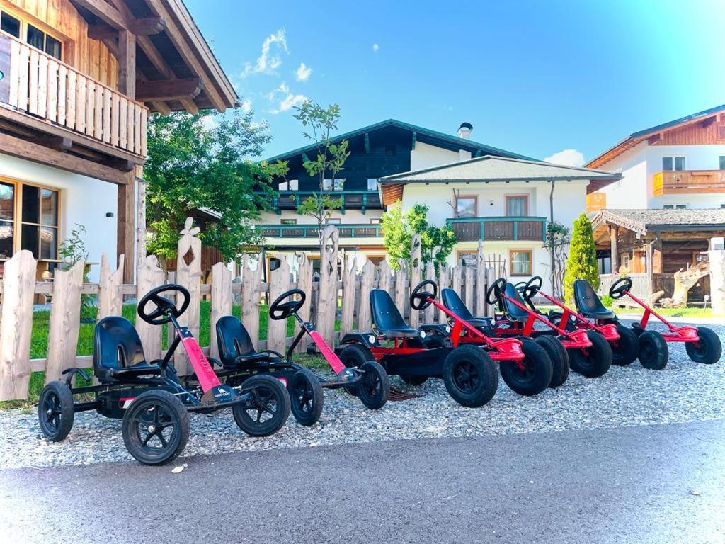 Sieglhub Chalets - Appartements - Hotel Flachau Zewnętrze zdjęcie